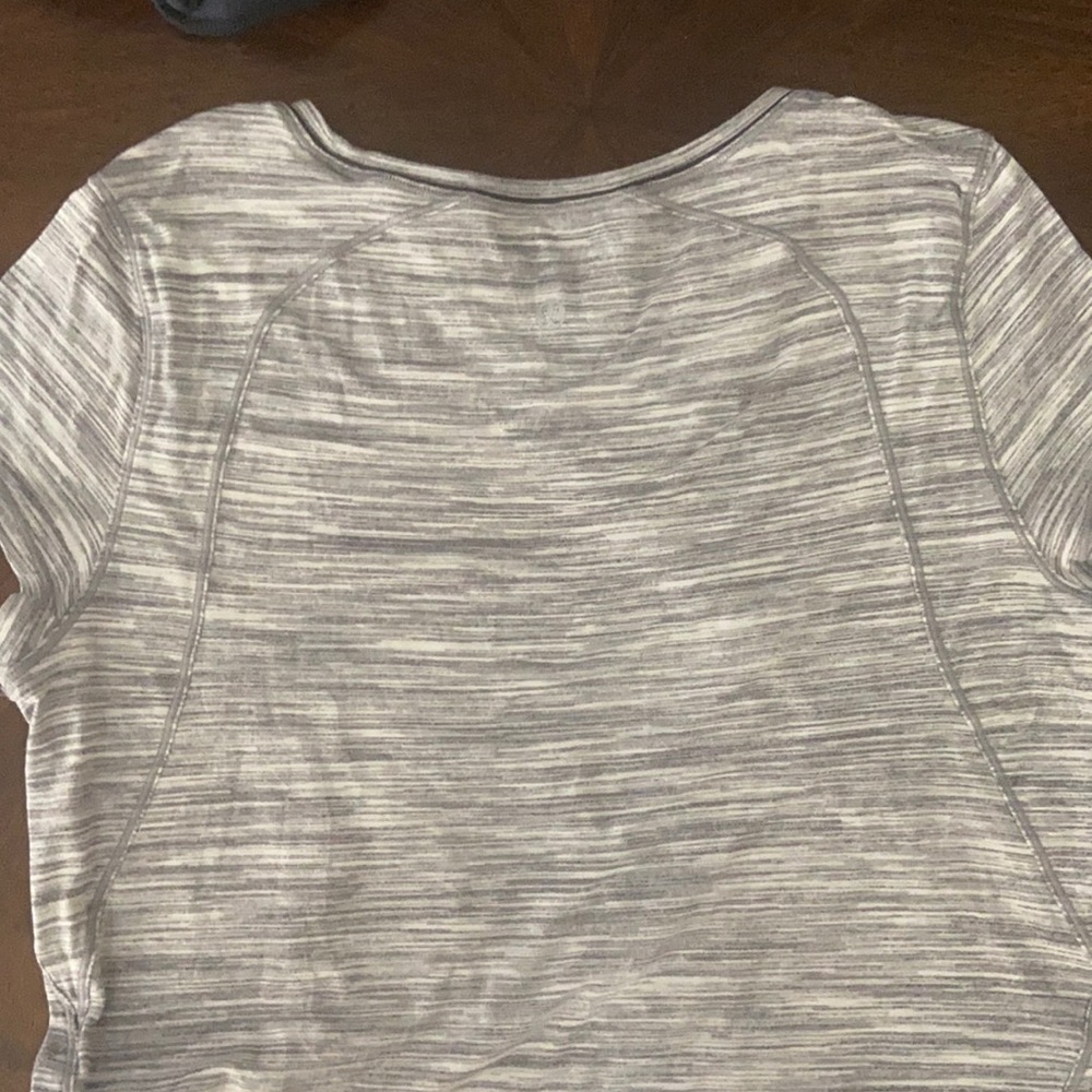 Lululemon swiftly tech short sleeve